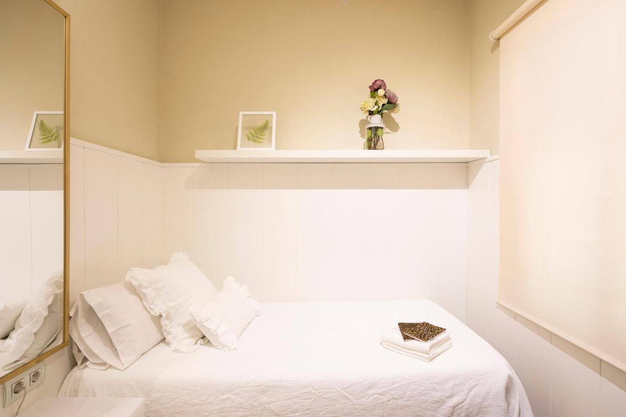 ברצלונה Chic Gran Via Apartment מראה חיצוני תמונה