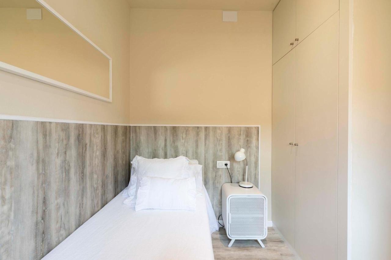 ברצלונה Chic Gran Via Apartment מראה חיצוני תמונה